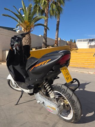 Yamaha Scooter aerox