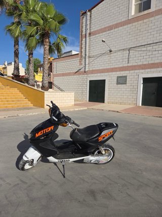 Yamaha Scooter aerox