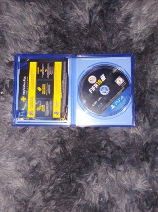 Lote 4 Juegos PS4 FIFA: 15, 17, 18, 23