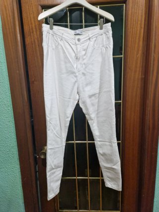 Diferentes pantalones tallas XL 46