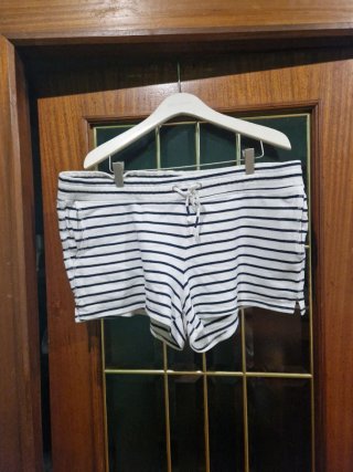 Diferentes pantalones tallas XL 46