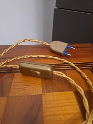 Lampada legno dipinto 27 cm elettrificata
