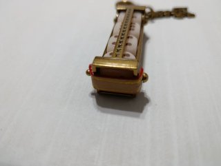 Llavero Louis Vuitton dados