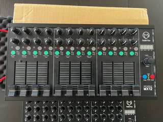 FaderFox PC12 y MX12 Controladores MIDI
