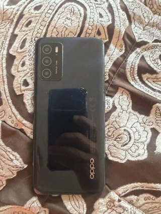 Oppo A16S in colore Blu scuro