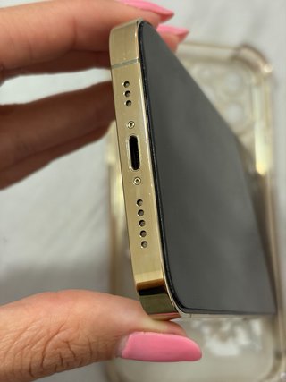 iPhone 12 Pro Dorado + Funda y Cable