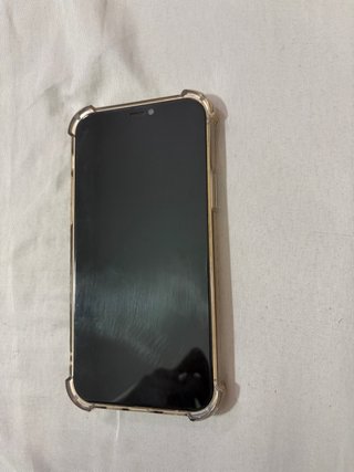 iPhone 12 Pro Dorado + Funda y Cable