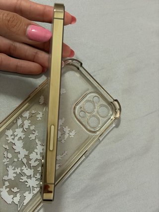 iPhone 12 Pro Dorado + Funda y Cable