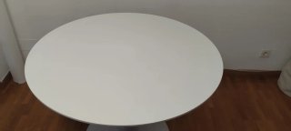 Mesa redonda blanca moderna