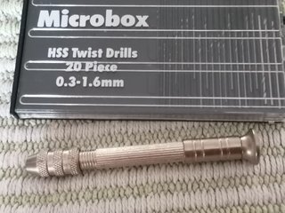 Taladro Manual Microbox con Brocas HSS
