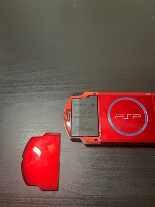 PSP 3000 Roja