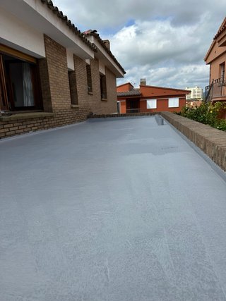 REFORMAS INTEGRALES • COCINAS • PARQUET • PUERTA