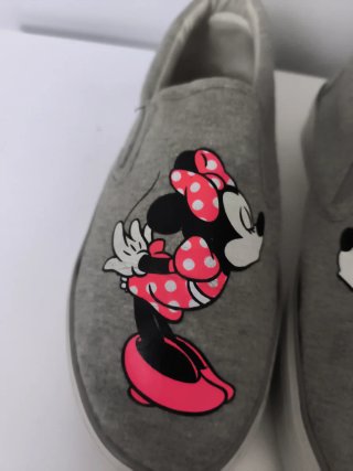 Zapatillas Minnie y Mickey Grises