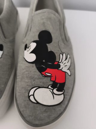 Zapatillas Minnie y Mickey Grises