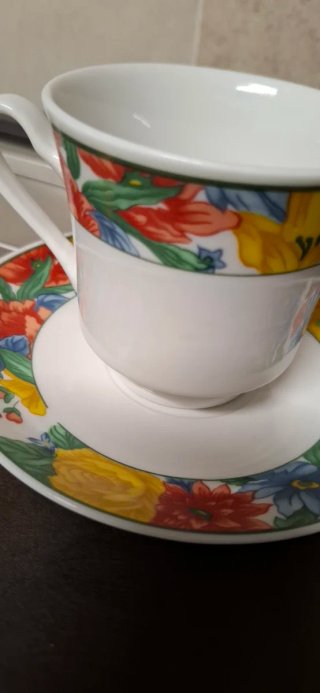 2 Tazze da tè con piattini floreali