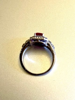 Anillo Plata Ley 925 Rubí  Talla 7 ( como pandora)