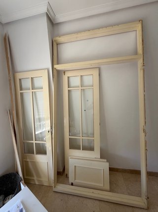 Puertas de armario con cristal y marco