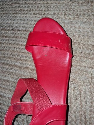 Sandalias rojas de plataforma