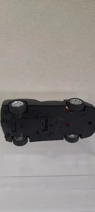 Modello Auto Sportiva Cabriolet nero