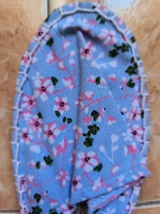 Zapatillas de esparto con flores,sin estrenar.