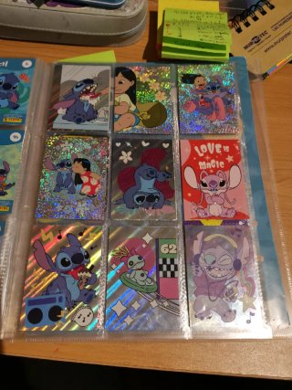 Álbum y Cromos de Stitch Disney
