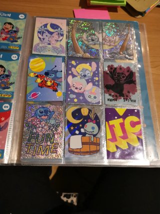 Álbum y Cromos de Stitch Disney