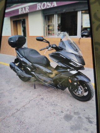 Kymco Xciting VS 400cc Negra