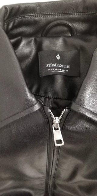 Cazadora efecto piel Stradivarius negra