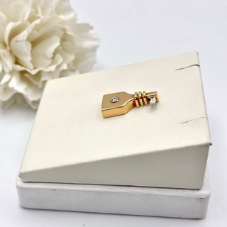 Colgante de oro 14kt con diamante