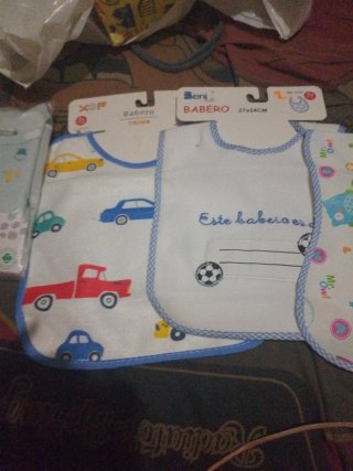 Lote de baberos para bebé
