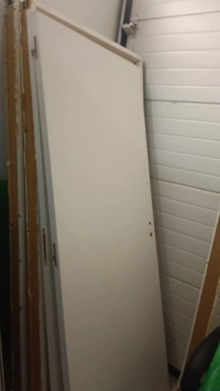 Puerta de madera blanca 4 puertas
