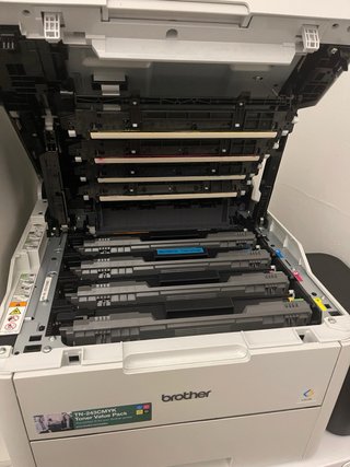 STAMPANTE a colori, 3 in 1 con 4 TONER in OMAGGIO