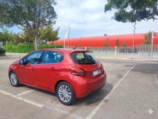 Peugeot 208 Allure BlueHDi 100. 80.000km 2017