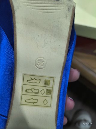 Zapatos de salón y Bolso de fiesta azul