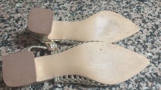 Zapatos dorados MIA