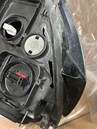 Faro Volkswagen Passat
