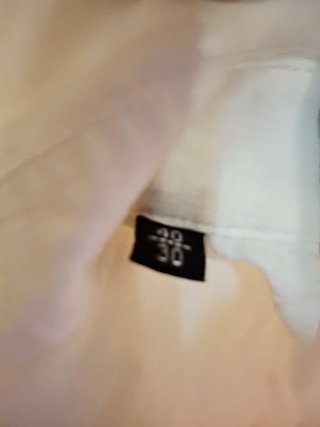 Camisa blanca de manga larga