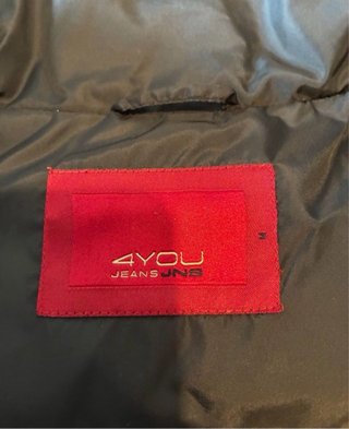 Chaqueta plumífero 4YOU negra