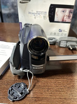 Videocámara Samsung VP-D371