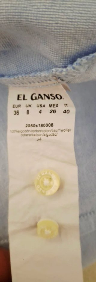 Camisa azul de manga larga