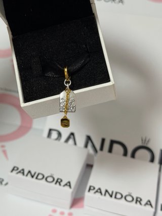 Pandora Charm bolsita de te bridgerton