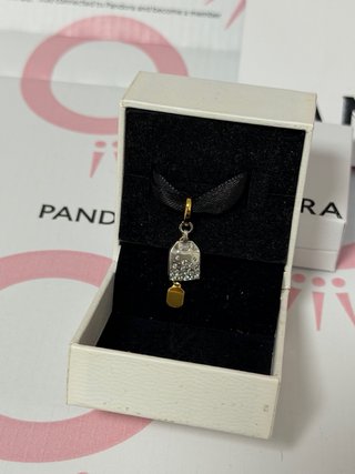 Pandora Charm bolsita de te bridgerton
