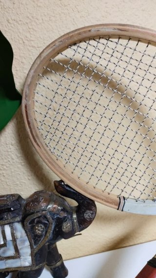 Vecchie racchette da tennis in legno Royal
