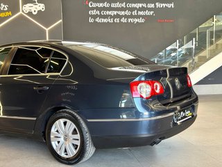 Volkswagen Passat ¡automatico 140cv!