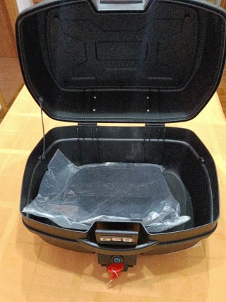 Cofre GSB para Moto Negro y Gris
