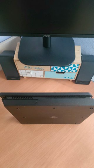 PS4 Slim 1TB + Mantenimiento + Mando + Cables