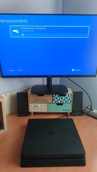 PS4 Slim 1TB + Mantenimiento + Mando + Cables