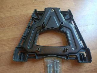 Soporte Top Case + Tornillería BMW
