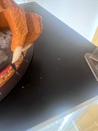 3 vitrinas dos de ellas Detolf. Las 3 con luz led