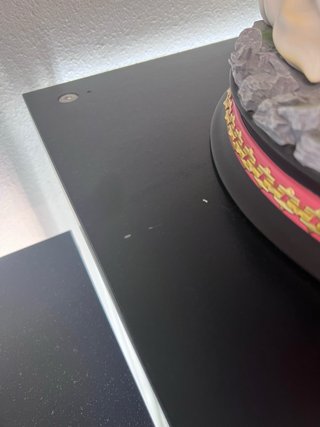 3 vitrinas dos de ellas Detolf. Las 3 con luz led